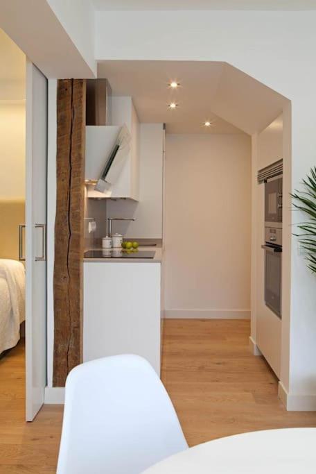 Luminoso Apartamento Con Terraza En Sol Apartment Madrid Luaran gambar