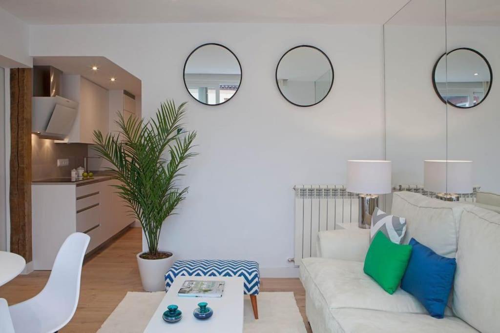 Luminoso Apartamento Con Terraza En Sol Apartment Madrid Luaran gambar